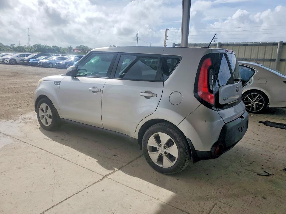 2015 KIA SOUL BASE — Фото 2 из 12