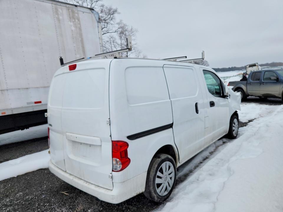 2019 NISSAN NV200 SV — Фото 3 из 14
