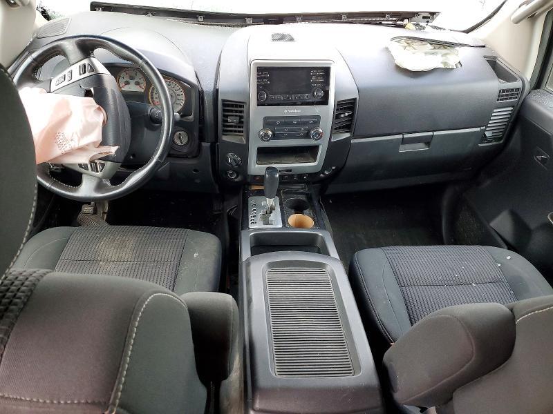 2013 NISSAN TITAN — Фото 8 из 13