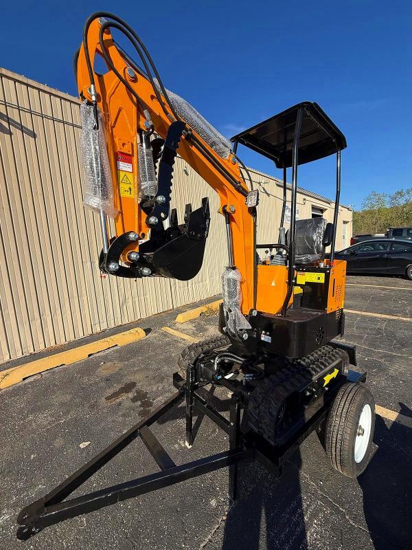 2026 1 TON CANOPY + HYDRAULIC THUMB + TRAILER + GRABBER + RIPPER + 200MM BUCKET + LARGE BUCKET — Фото 8 из 10