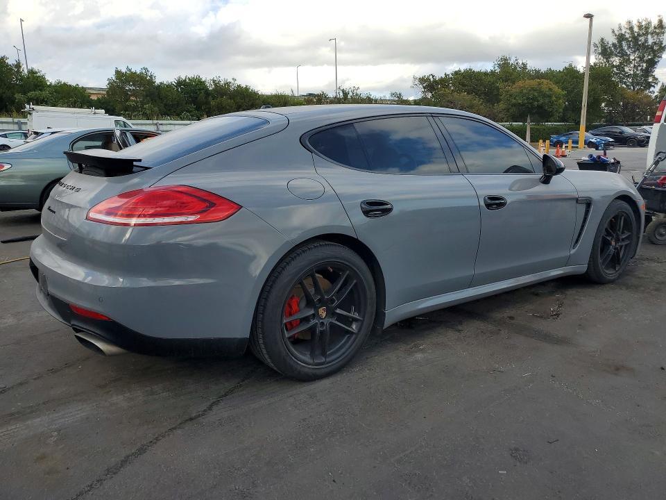 WP0AA2A76EL010496 2014 PORSCHE PANAMERA photo no. 3