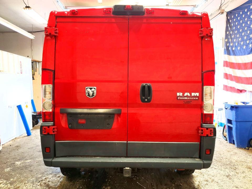 3C6TRVNG8JE124538 2018 RAM PROMASTER 1500 photo no. 6