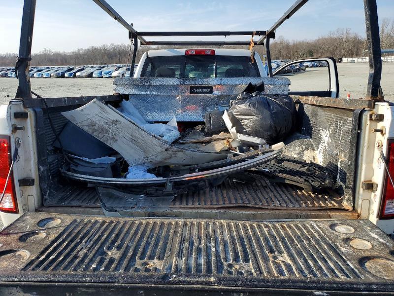 2013 RAM 1500 SLT — Фото 10 из 13