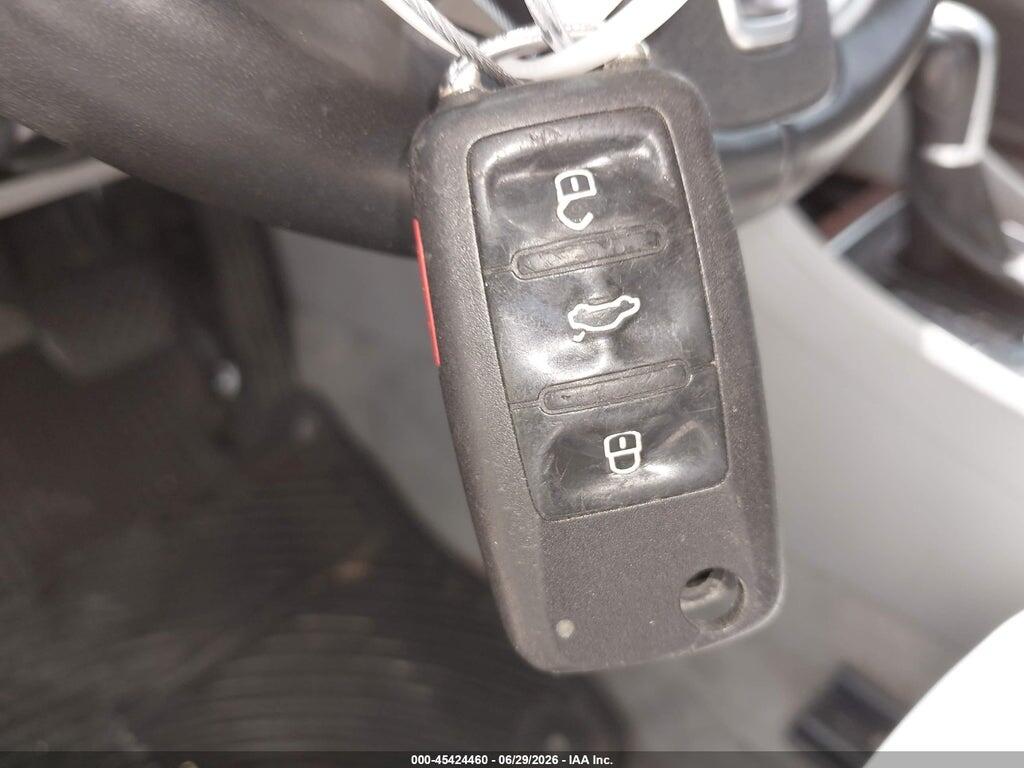 1VWCP7A39CC026784 2012 VOLKSWAGEN PASSAT photo no. 11