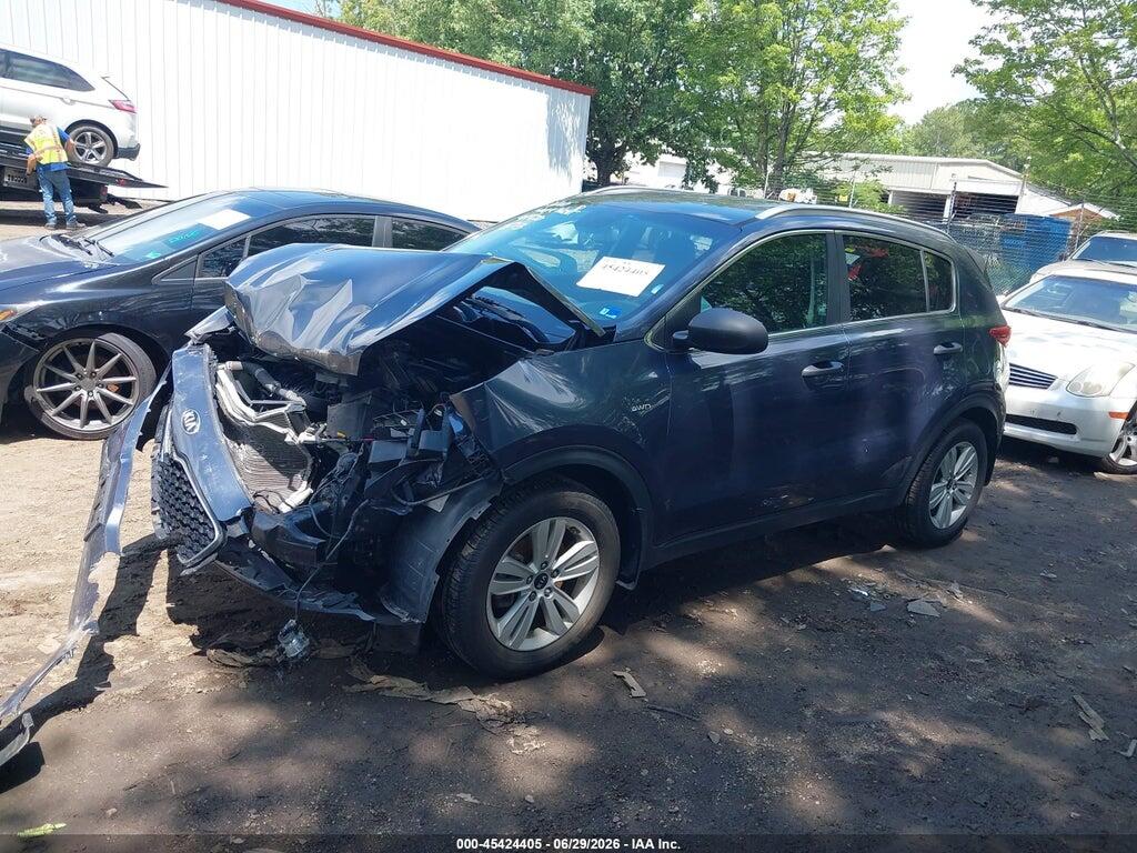 KNDPMCAC0H7288974 2017 KIA SPORTAGE photo no. 2