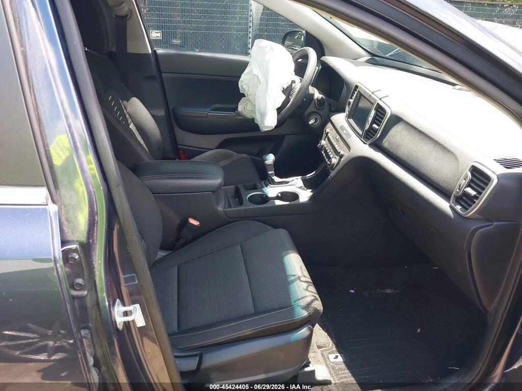 KNDPMCAC0H7288974 2017 KIA SPORTAGE photo no. 5