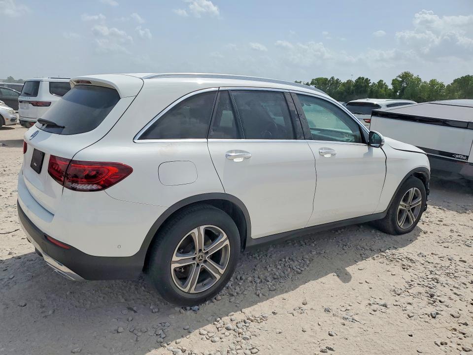 2021 MERCEDES-BENZ GLC 300 — Фото 3 из 12