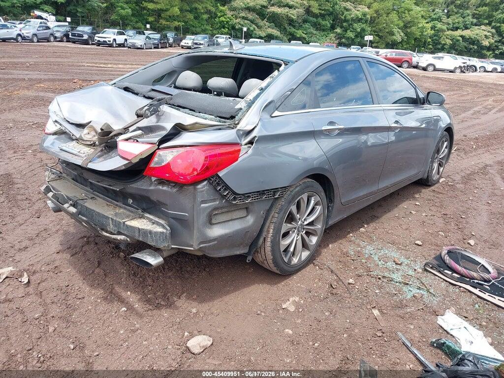 5NPEC4AC8BH284531 2011 HYUNDAI SONATA photo no. 4