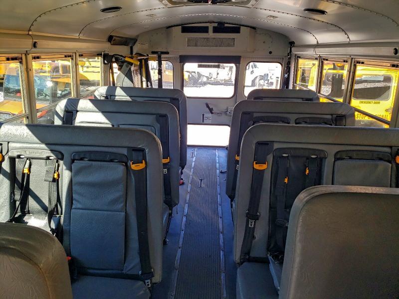 2012 CHEVROLET EXPRESS SCHOOL BUS — Фото 6 из 10