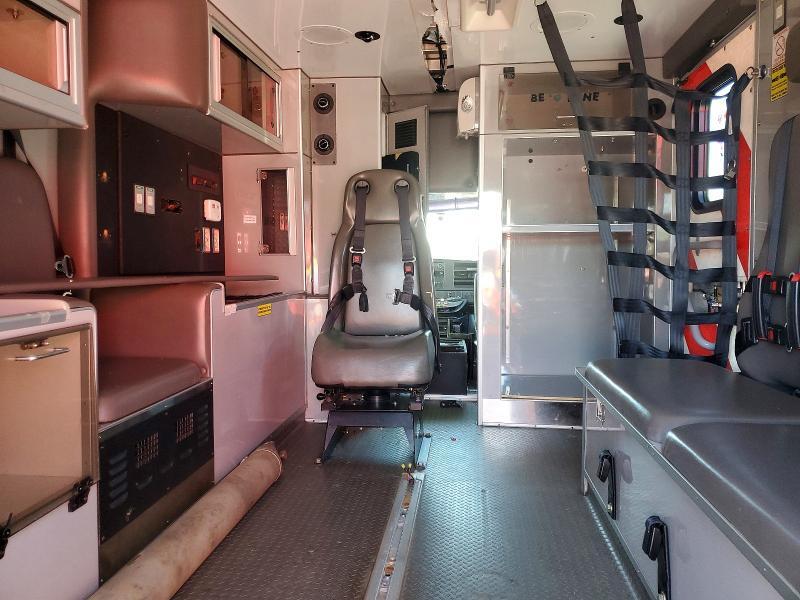 2019 CHEVROLET EXPRESS G3500 AMBULANCE — Фото 10 из 12