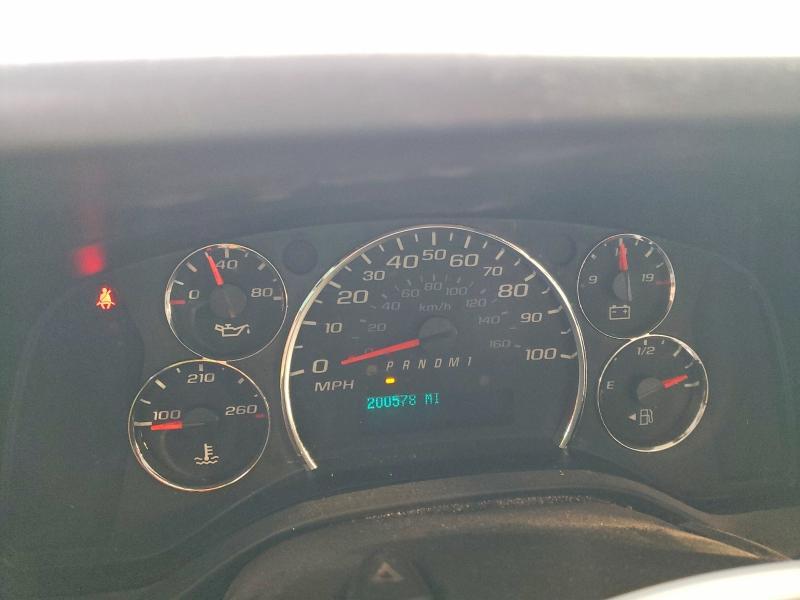 2015 CHEVROLET EXPRESS G3500 — Фото 9 из 13