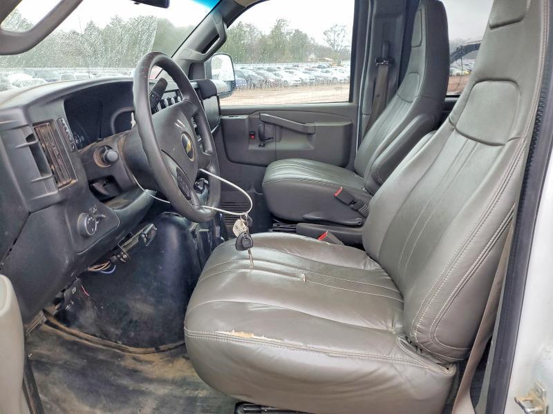 2019 CHEVROLET EXPRESS G3500 LS  2.8L 4C TDSL PASSENGER — Фото 7 из 13