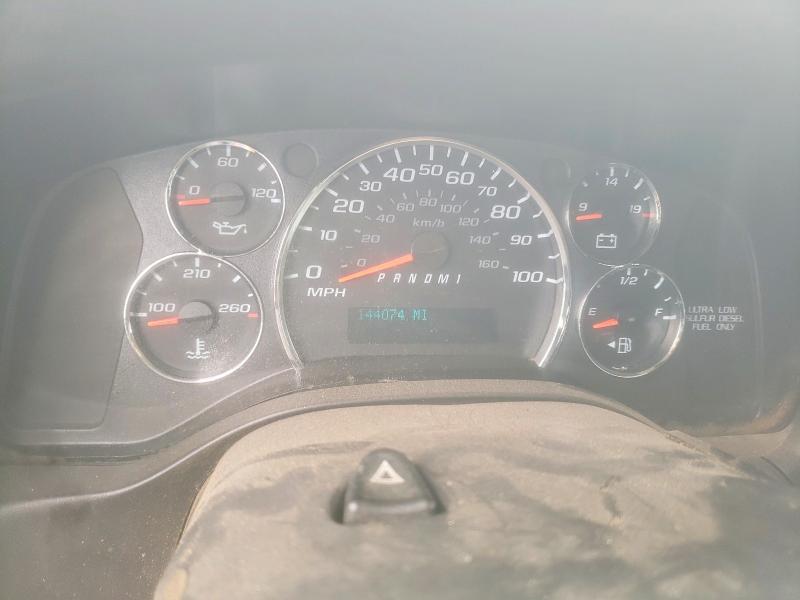 2019 CHEVROLET EXPRESS G3500 LS  2.8L 4C TDSL PASSENGER — Фото 9 из 13