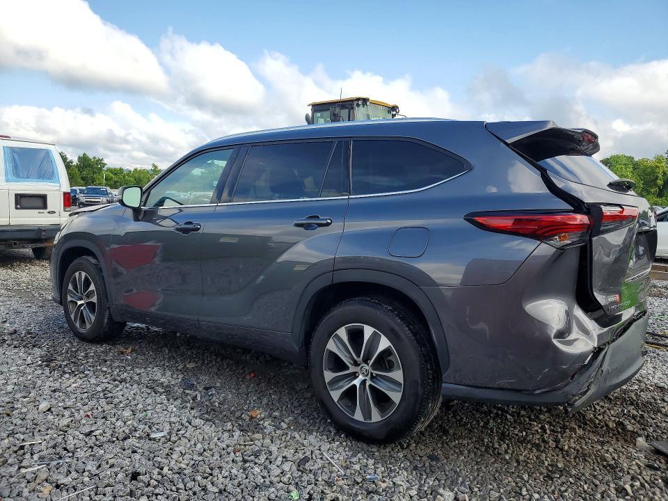 2021 TOYOTA HIGHLANDER — Фото 2 из 13