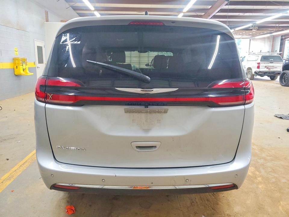 2026 CHRYSLER PACIFICA SELECT — Фото 6 из 13