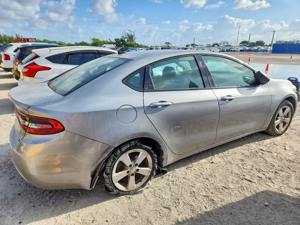2015 DODGE DART SXT — Фото 3 из 12
