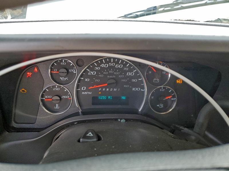 2025 CHEVROLET EXPRESS G3500 — Фото 9 из 13