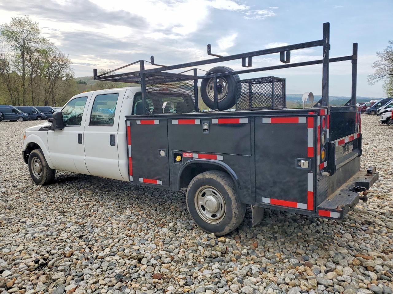 2015 FORD F350 SUPER DUTY — Фото 2 из 12