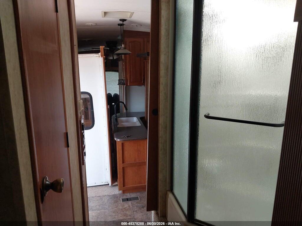 4YDF34028C4700109 2012 KEYSTONE RV MONTANA photo no. 12