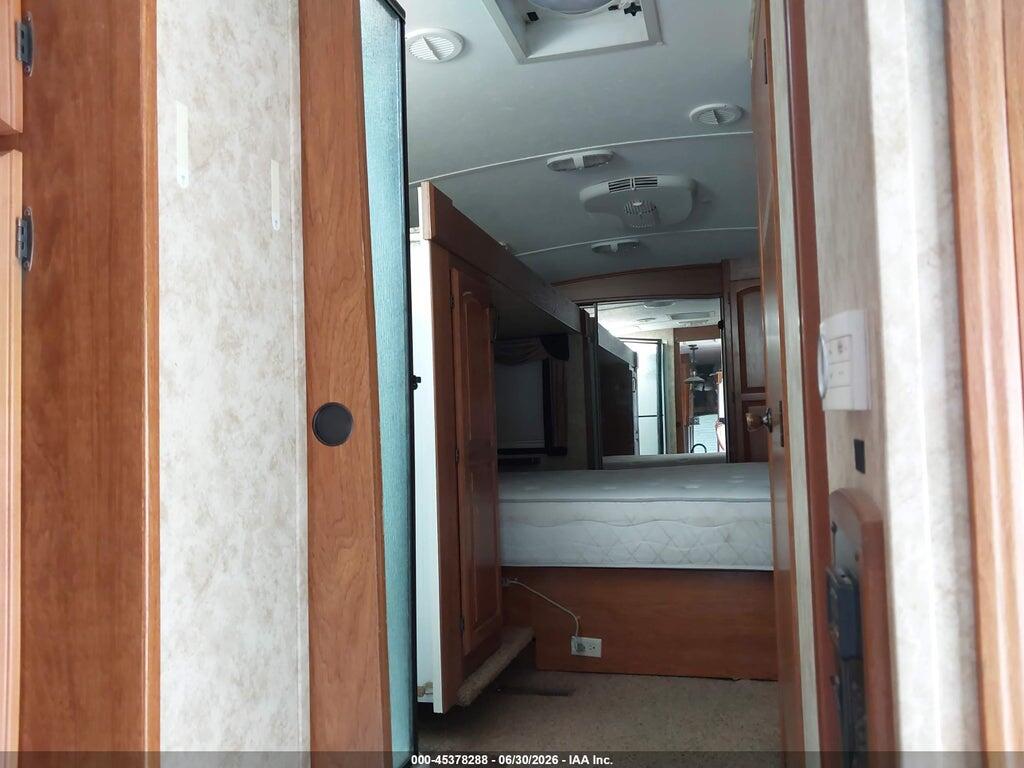 4YDF34028C4700109 2012 KEYSTONE RV MONTANA photo no. 8
