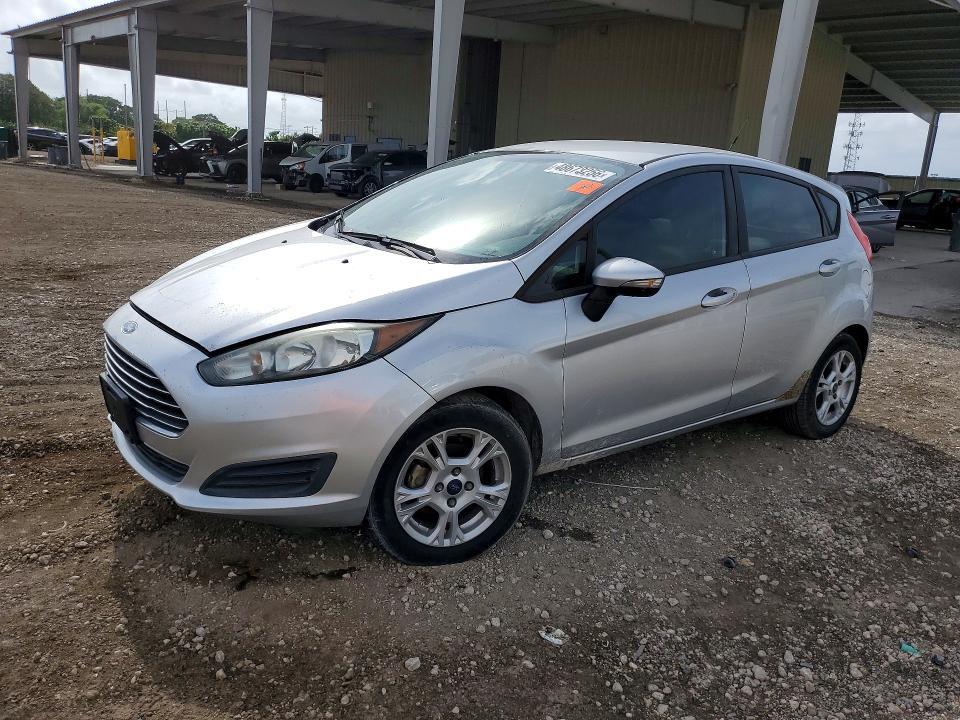 2015 FORD FIESTA SE