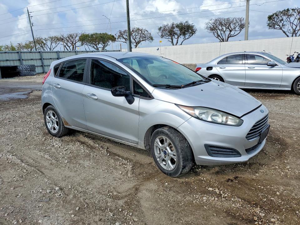 2015 FORD FIESTA SE — Фото 4 из 12