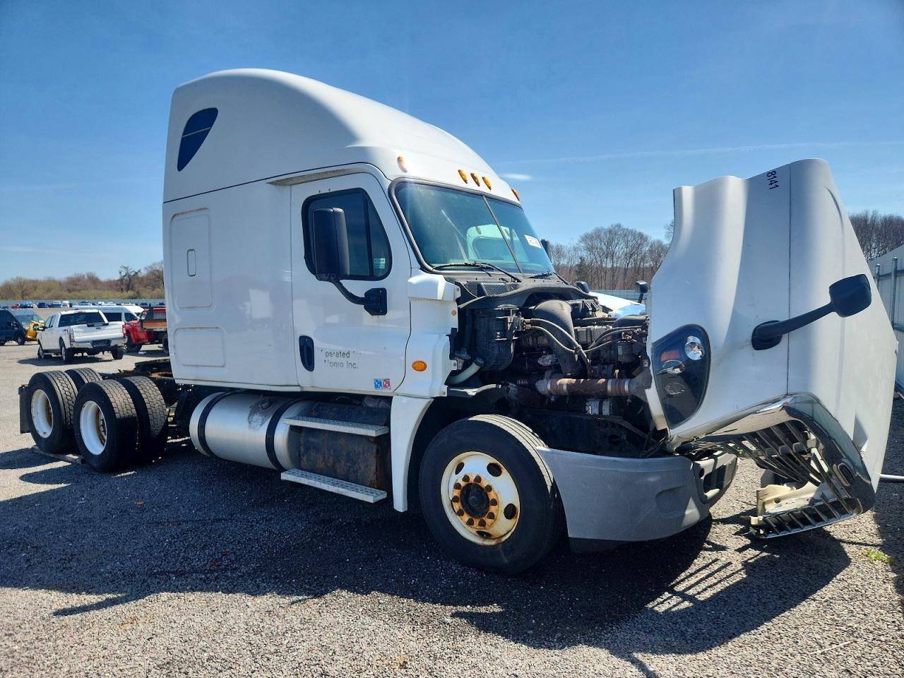 2015 FREIGHTLINER CASCADIA 125 SEMI TRUCK
