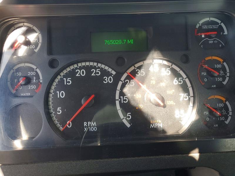 2016 FREIGHTLINER CASCADIA 125 SEMI TRUCK — Фото 8 из 10