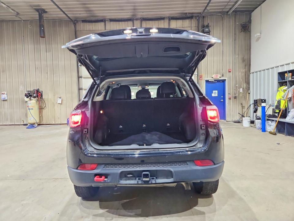 2020 JEEP COMPASS TRAILHAWK — Фото 6 из 13