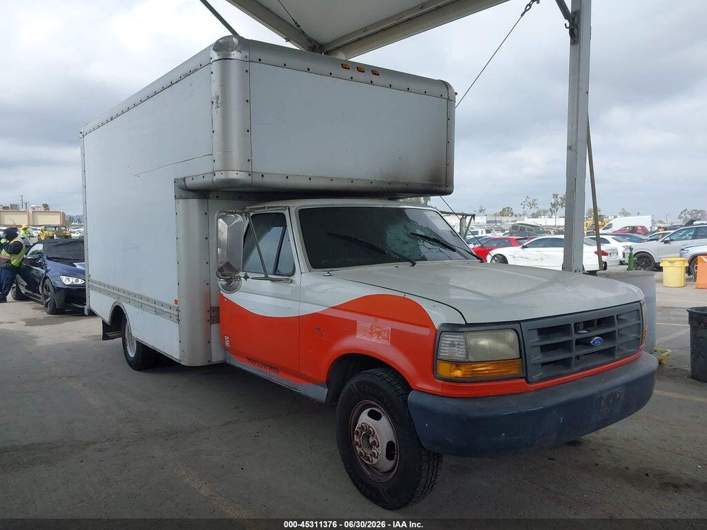 1FDKF37G6SNB15781 1995 FORD F350 photo no. 2