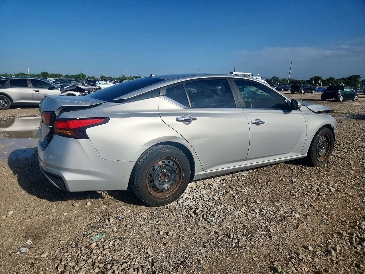 2020 NISSAN ALTIMA 2.5 S — Фото 3 из 13