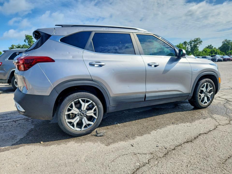 2021 KIA SELTOS EX — Фото 3 из 13