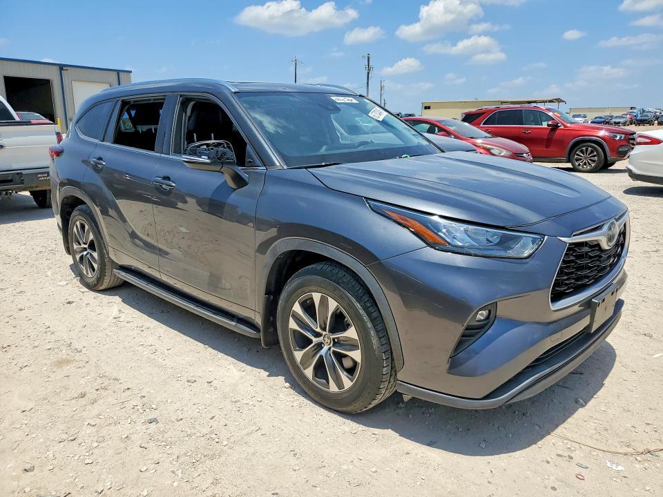 2020 TOYOTA HIGHLANDER XLE — Фото 4 из 12
