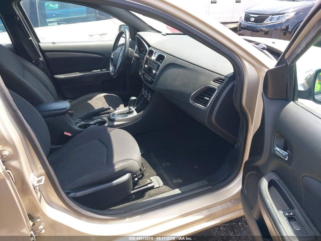 1C3CCBBG9EN114152 2014 CHRYSLER 200 photo no. 5