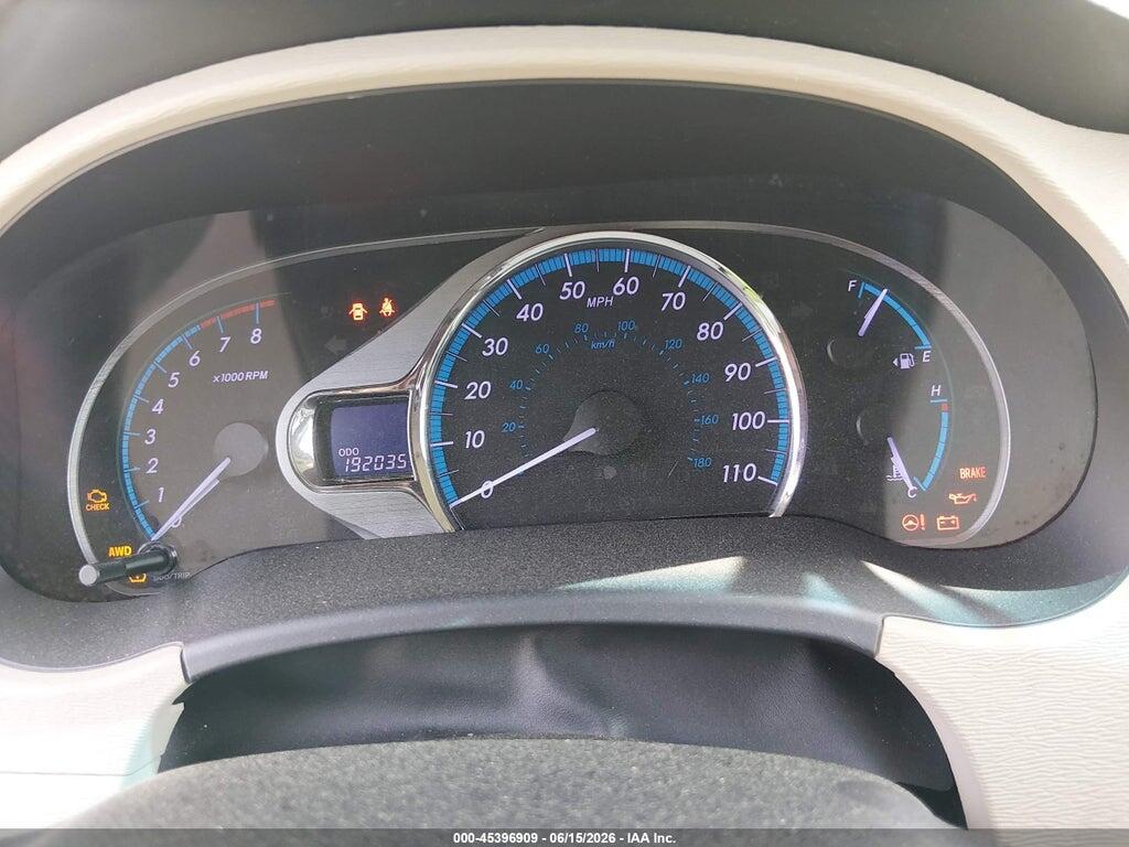 5TDDK3DC3BS024956 2011 TOYOTA SIENNA photo no. 7