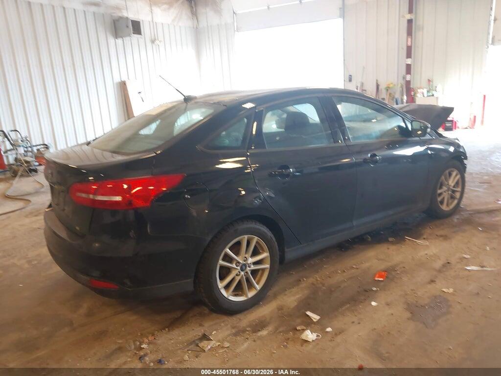 1FADP3F26JL310795 2018 FORD FOCUS photo no. 4