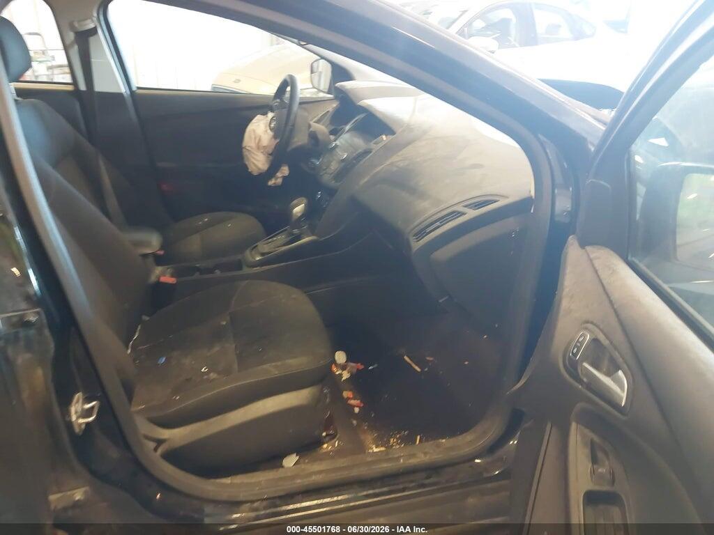 1FADP3F26JL310795 2018 FORD FOCUS photo no. 5