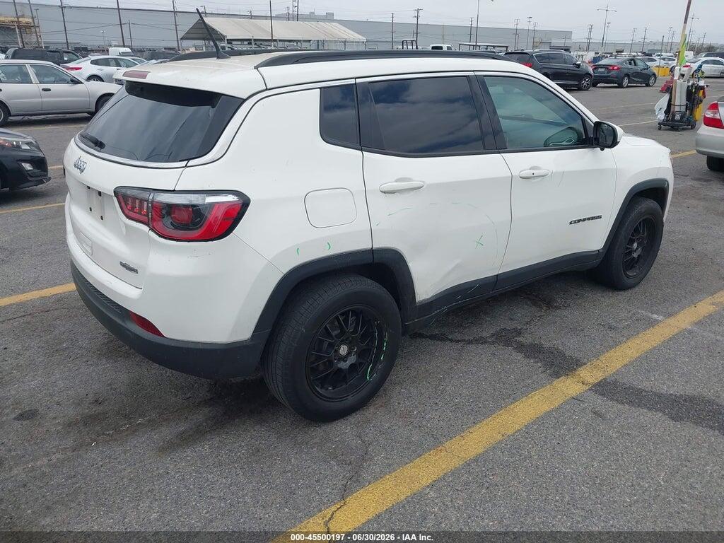 3C4NJCBB8HT653077 2017 JEEP COMPASS photo no. 4