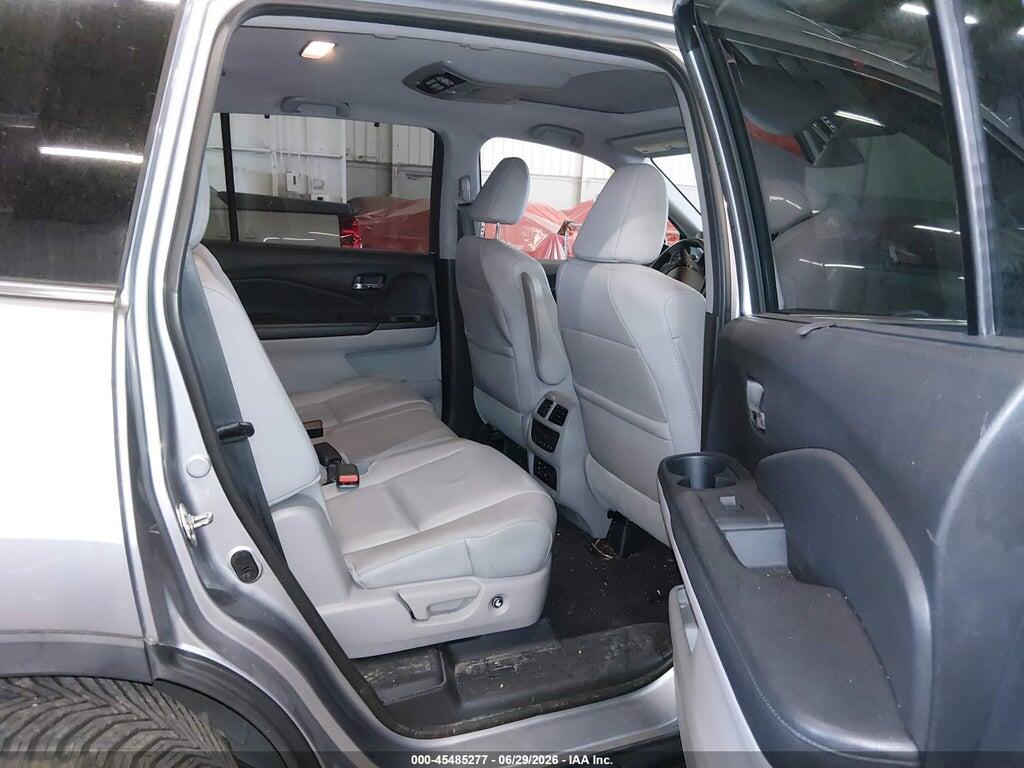 5FNYF6H93HB015726 2017 HONDA PILOT photo no. 8