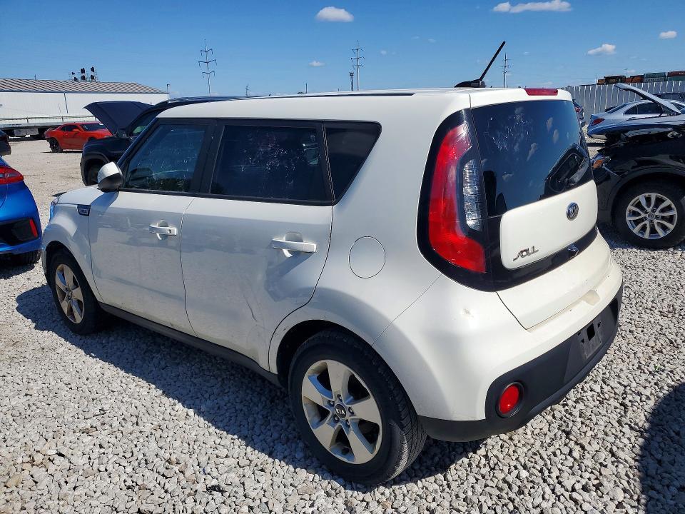 2019 KIA SOUL BASE — Фото 2 из 12