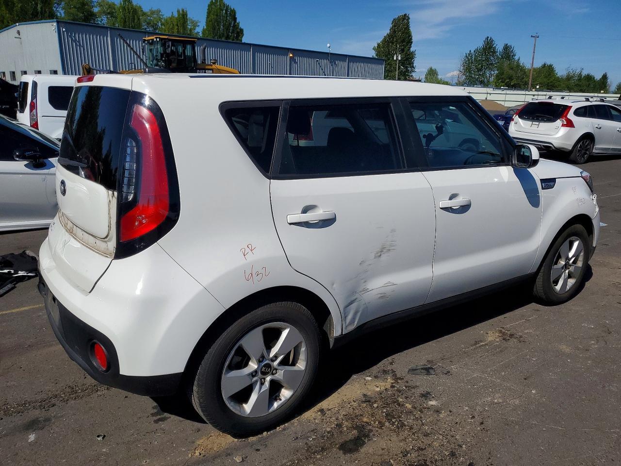 KNDJN2A2XK7915532 2019 KIA SOUL photo no. 3