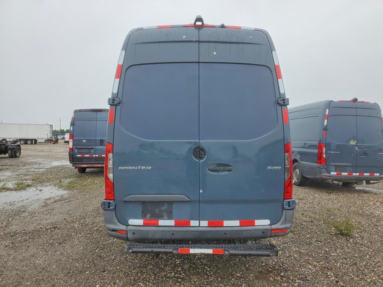 2019 MERCEDES-BENZ SPRINTER 2500 — Фото 6 из 13