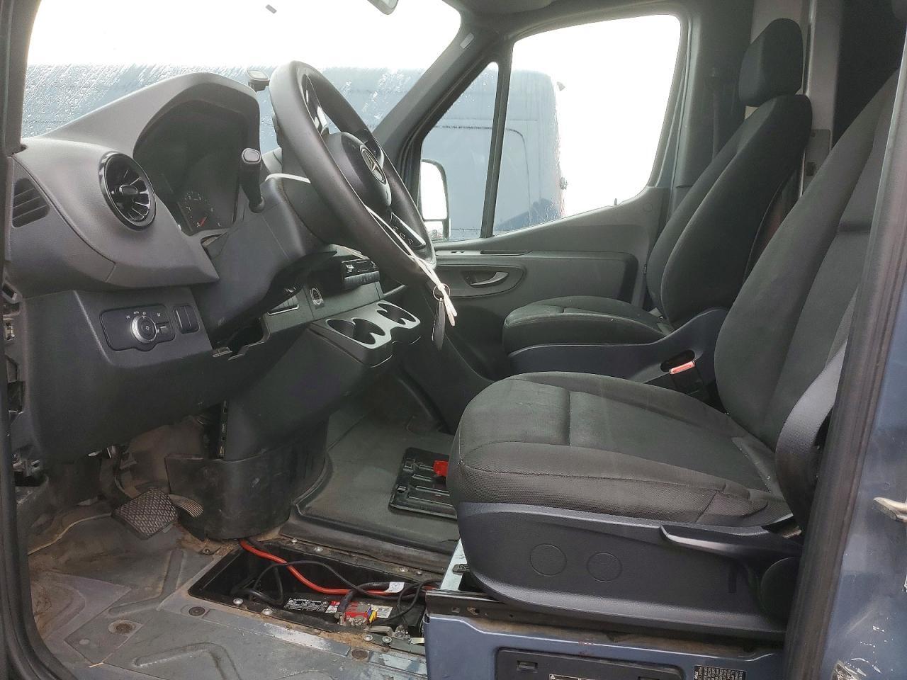 2019 MERCEDES-BENZ SPRINTER 2500 — Фото 7 из 13