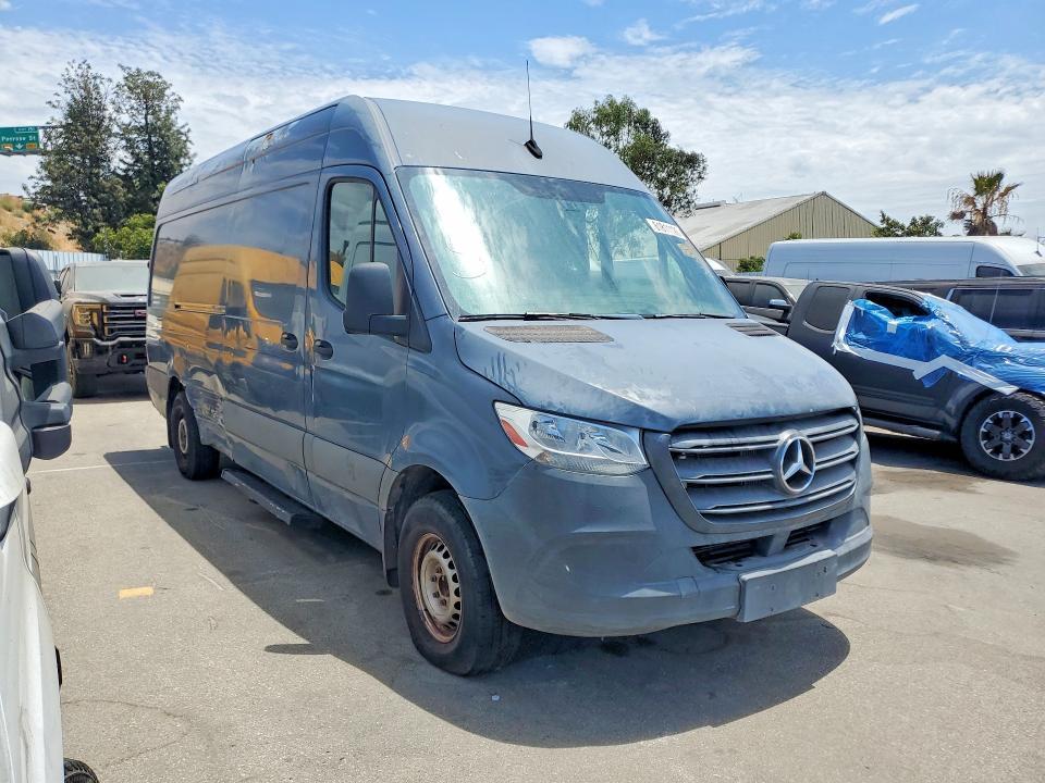 2019 MERCEDES-BENZ SPRINTER 2500/3500 DELIVERY VAN — Фото 4 из 12