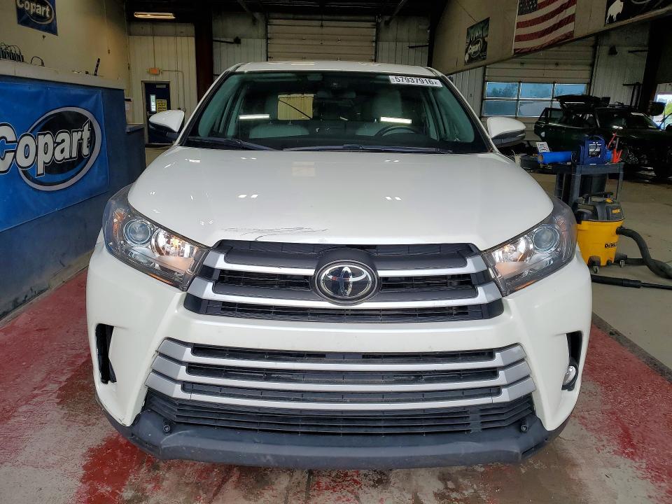 2019 TOYOTA HIGHLANDER LE PLUS — Фото 5 из 13