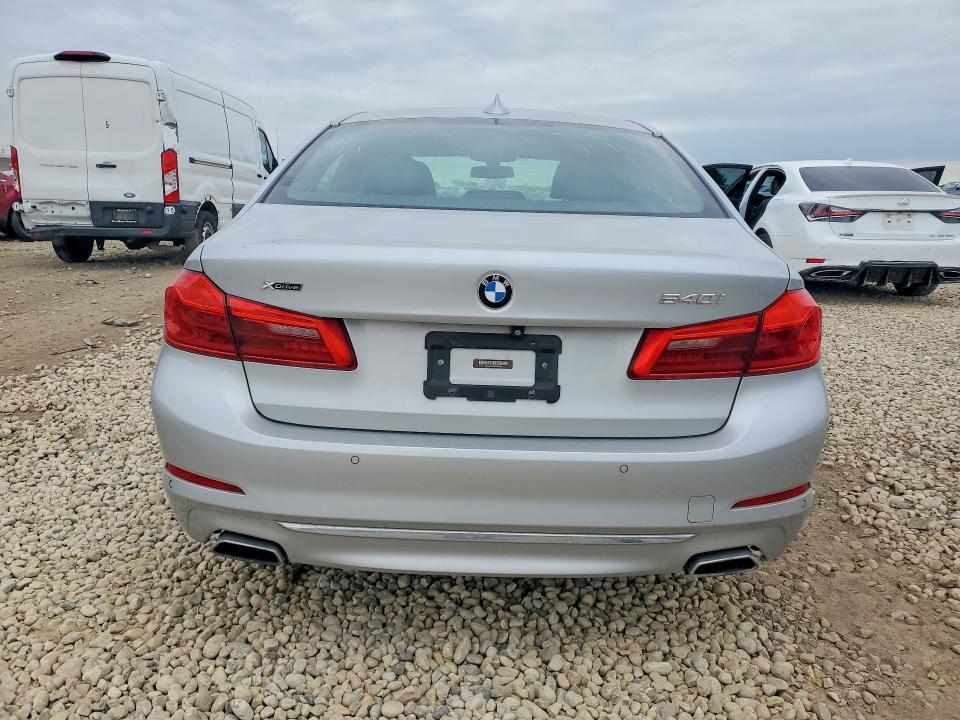 2017 BMW 540 XI — Фото 6 из 12