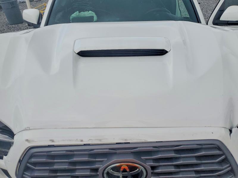 2022 TOYOTA TACOMA TRD SPORT — Фото 11 из 13