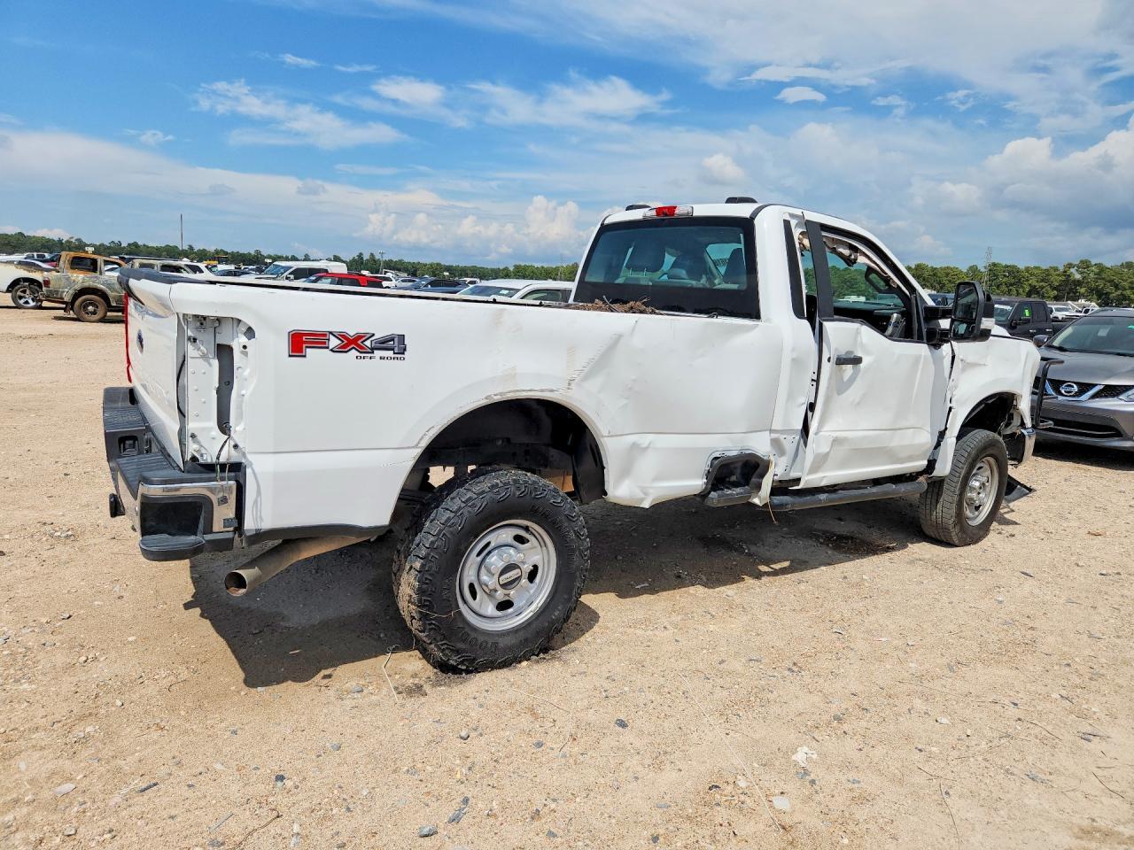 1FTBF2BA0PEC61117 2023 FORD F250 photo no. 3