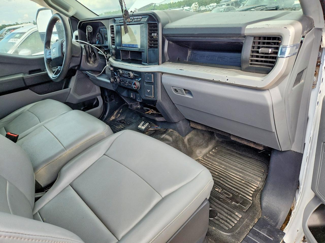 1FTBF2BA0PEC61117 2023 FORD F250 photo no. 8