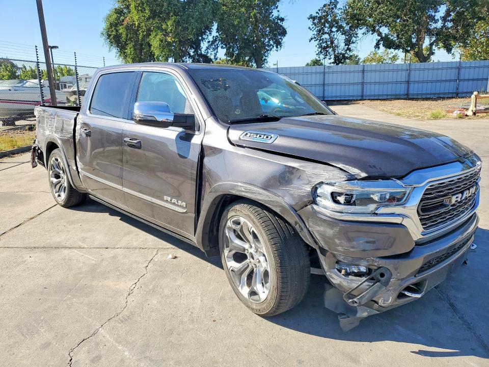 2023 RAM 1500 LIMITED — Фото 4 из 12